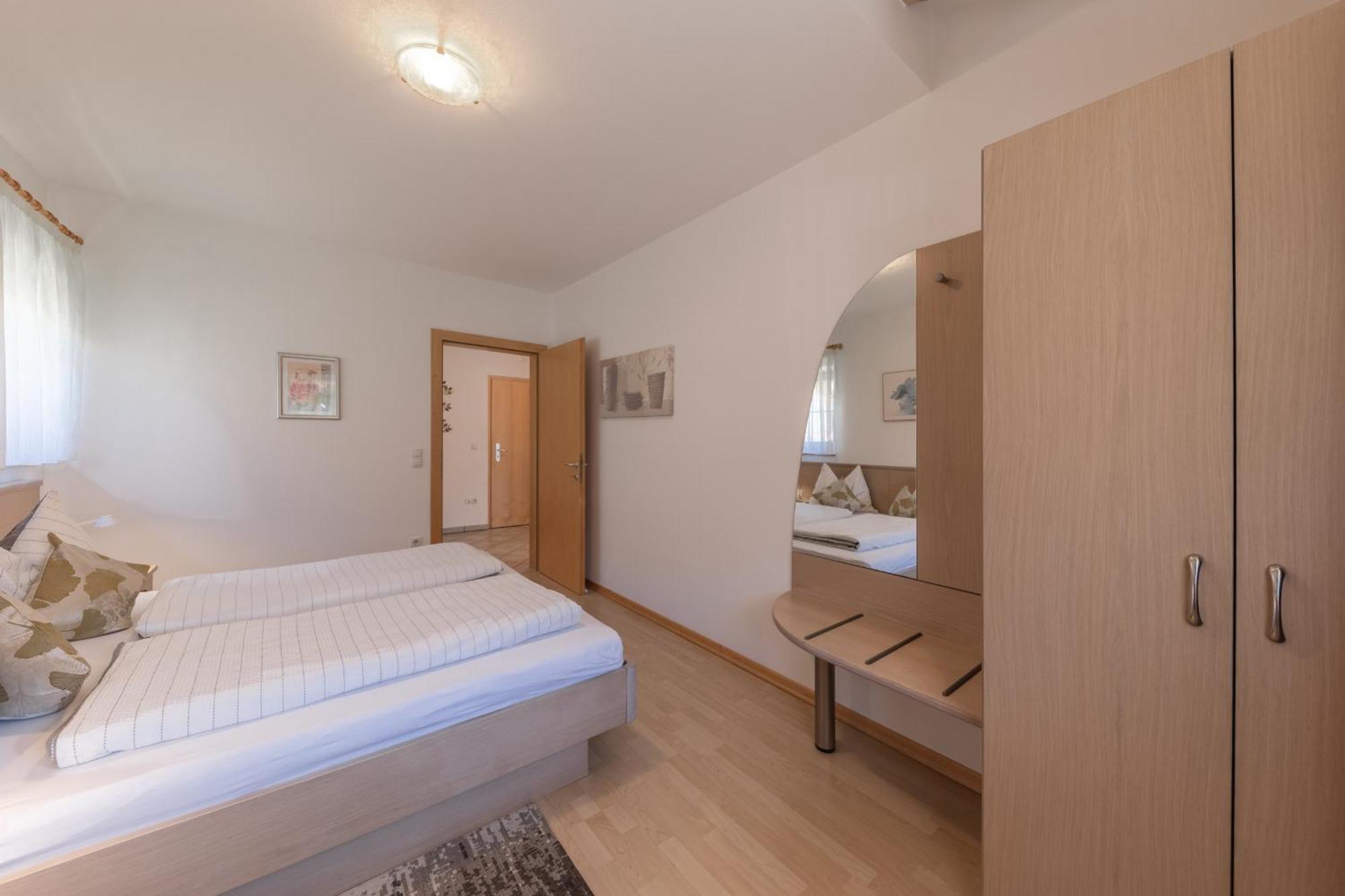 St. Josefhof Apartment Caldaro Exterior photo